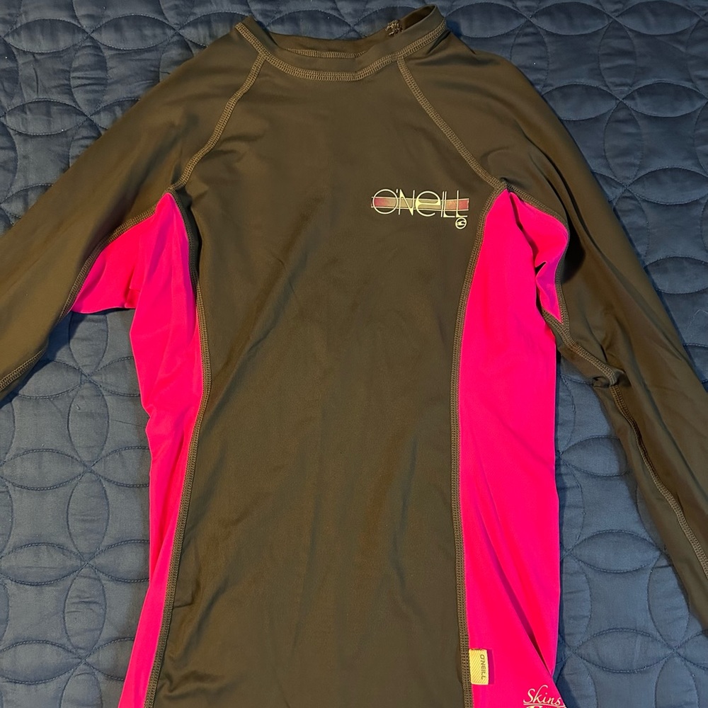 O Neil Rashguard